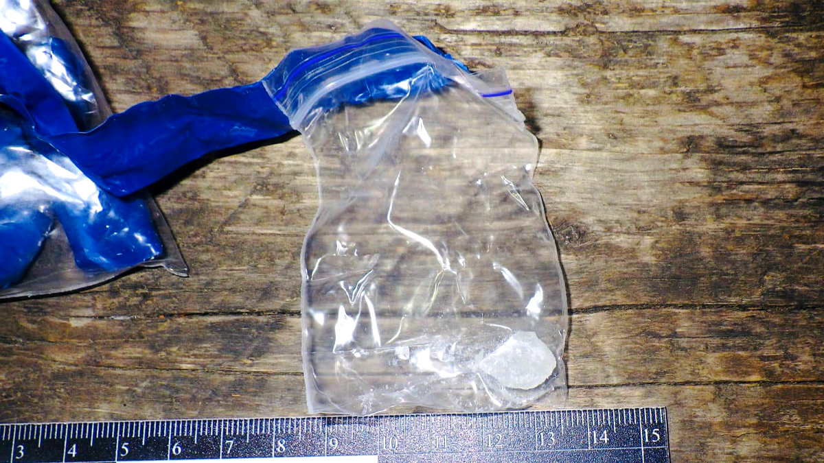 Поліція затримала двох франківців, які розповсюджували наркотики 3