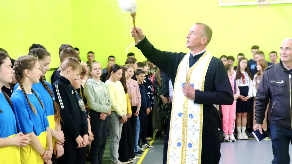 У Товмачику оновили спортзал у філії Коломийського ліцею №8 1