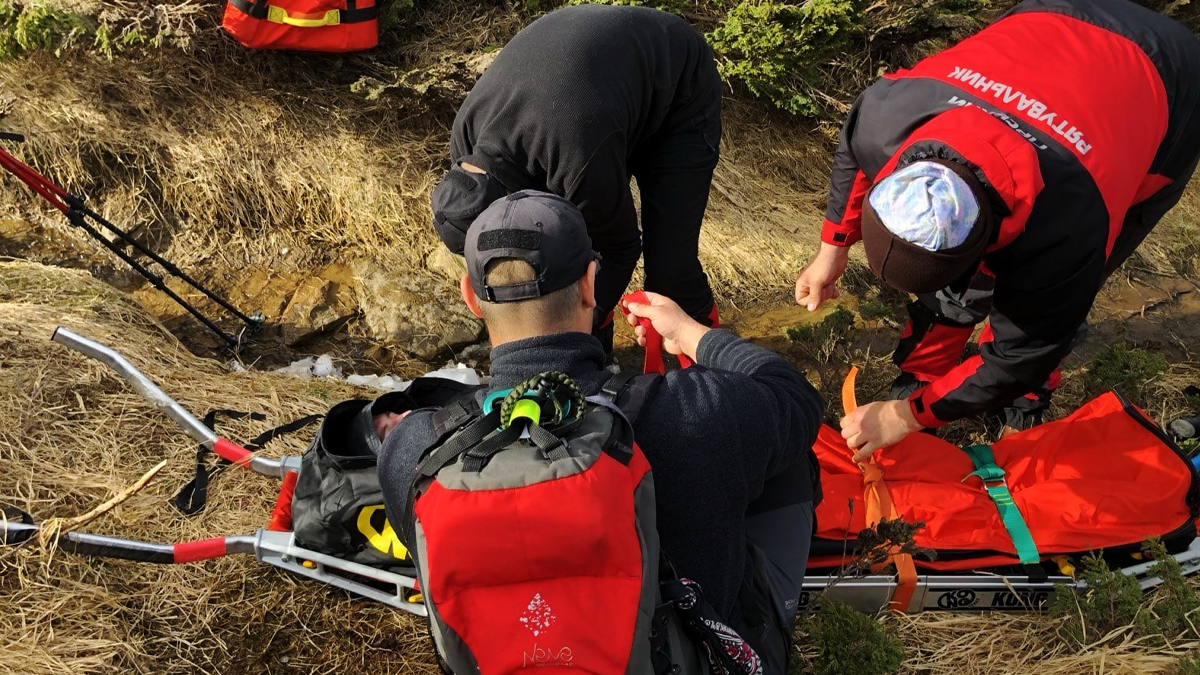 Неподалік Говерли турист з Дніпра травмував кінцівку 1