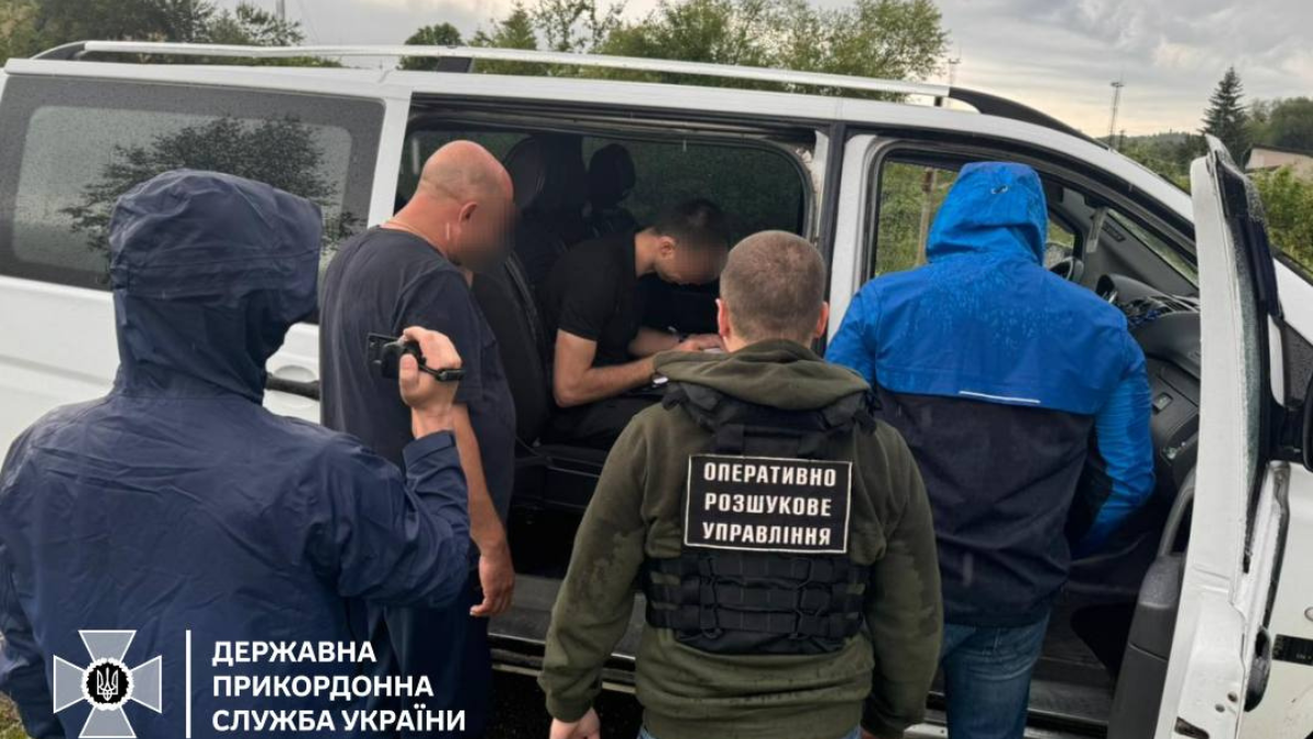 "Ол інклюзів" для ухилянтів: власник готелю на Закарпатті незаконно переправляв чоловіків у Словаччину 1