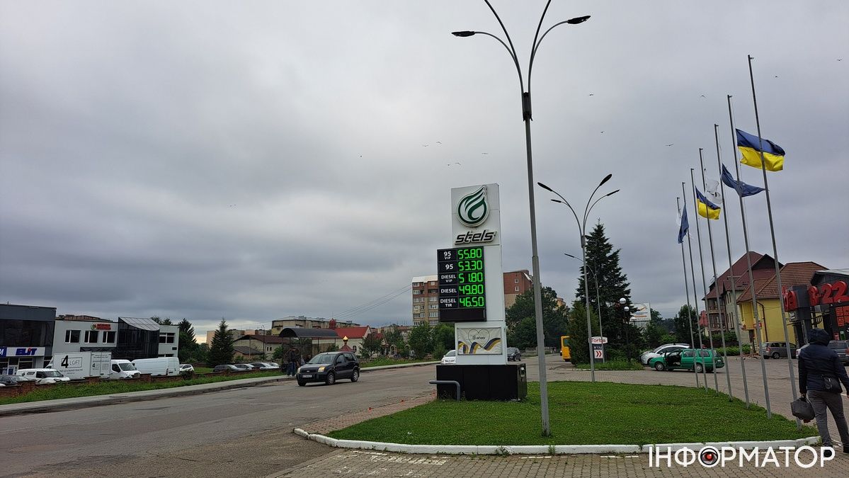 Які ціни на бензин, дизпаливо і автогаз на АЗС Коломиї 3