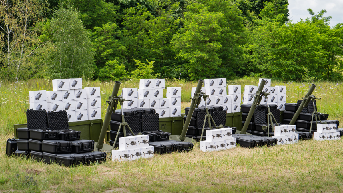 175 дронів Mavic та 4 міномети передали 10 гірсько-штурмовій бригаді 2