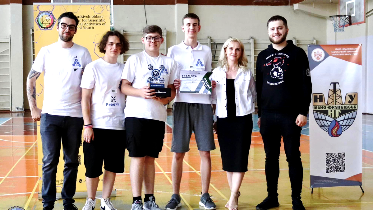 Команда Коломийського ліцею №5 перемогла у обласному змаганні операторів дронів Drone Racing 2024 3