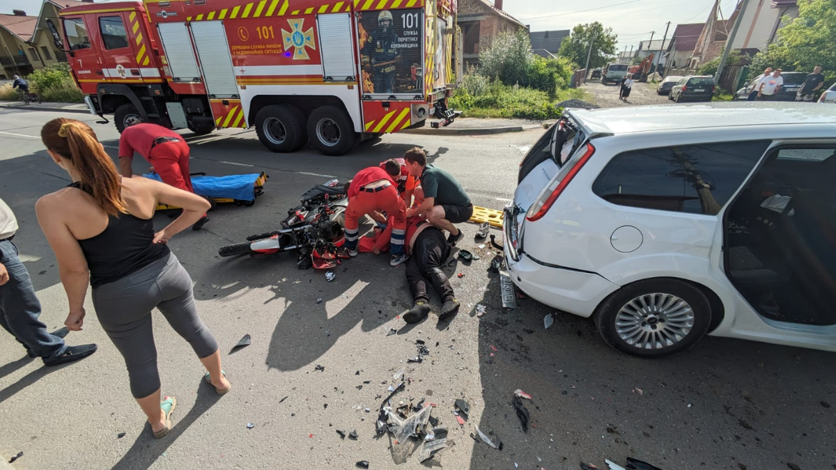 Деталі ранкової ДТП 21 червня на вул. Миколайчука (оновлюється) 3