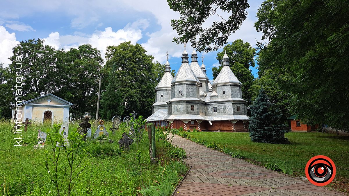 Скарби Коломийщини: Церква Різдва Пресвятої Богородиці у Нижньому Вербіжі. Фоторепортаж 2