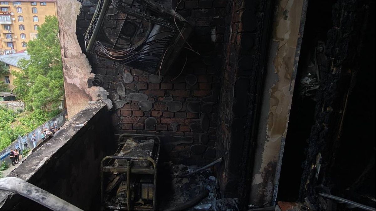 На Прикарпатті через займання генератора на балконі із багатоповерхівки евакуйовували мешканців 1