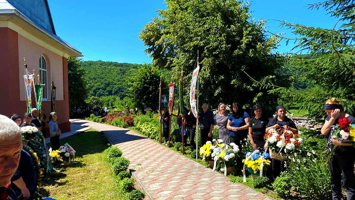 На Городенківщині громада попрощалася з полеглим захисником Богданом Гарасимчуком 4