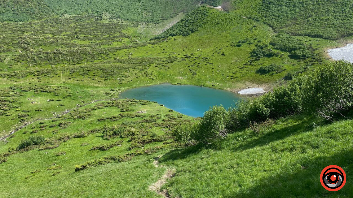 Перлини Свидовця: фоторепортаж з озер та вершин масиву 4