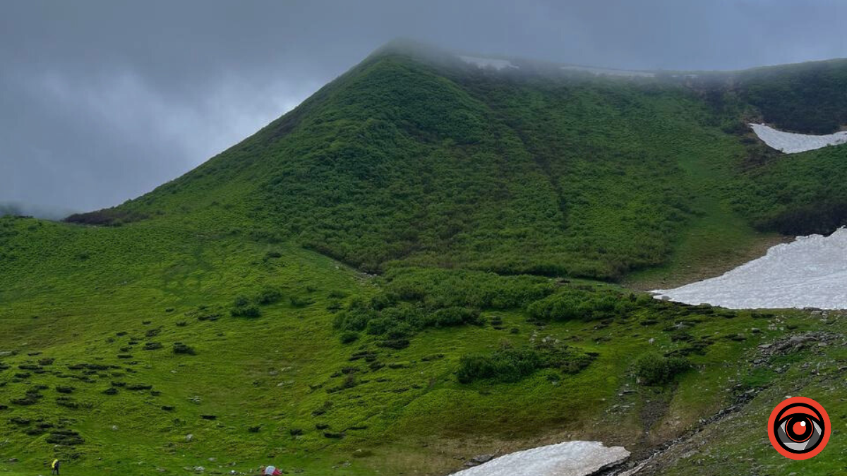 Перлини Свидовця: фоторепортаж з озер та вершин масиву 6
