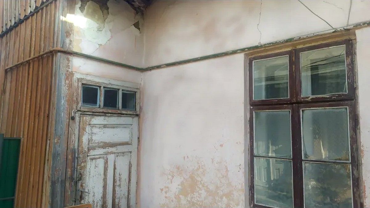 Все вирішила 1 гривня: за скільки в центрі Снятина продали в приватні руки комунальне приміщення 4