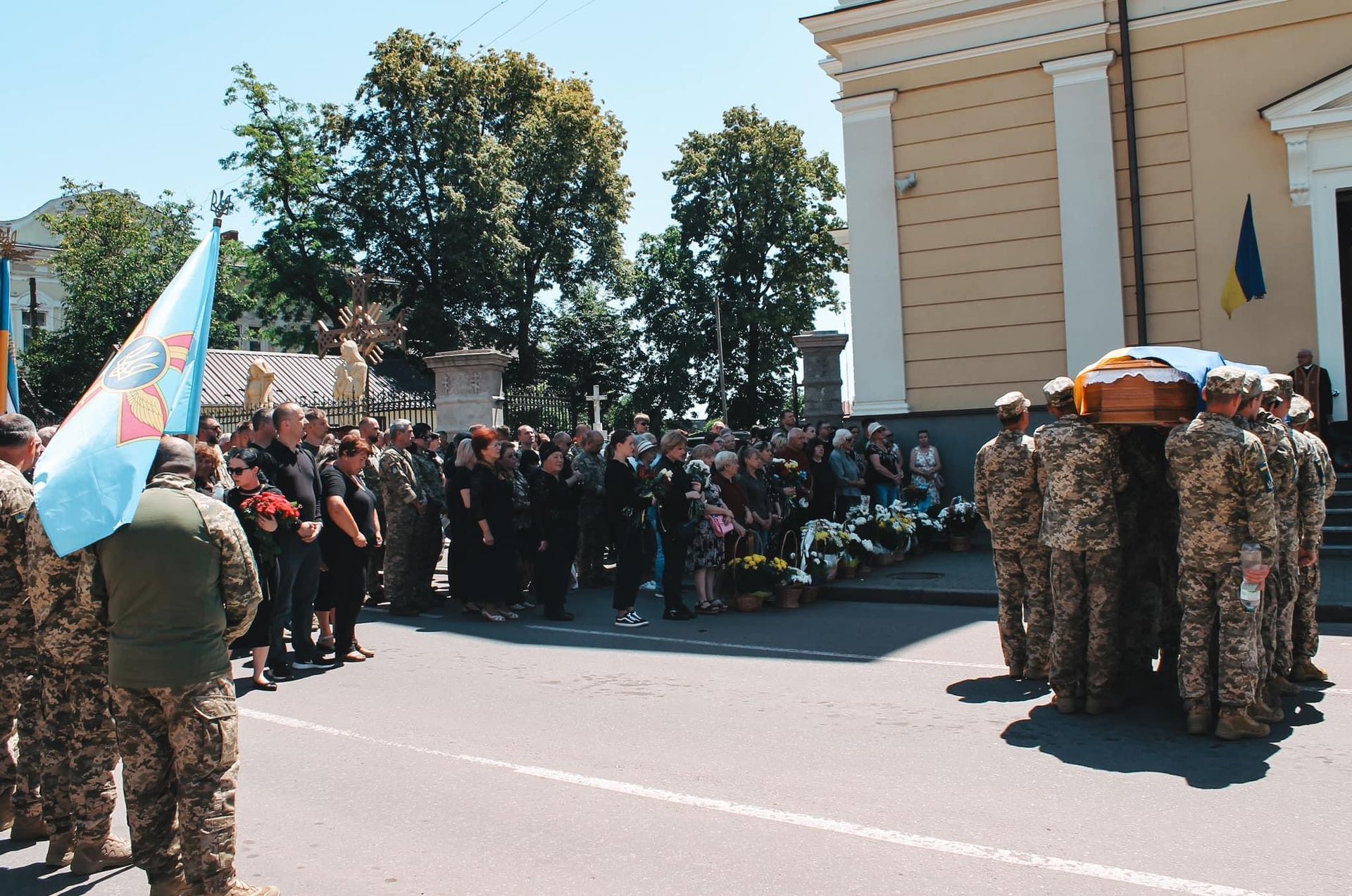 У Коломиї навіки попрощалися із молодим Героєм Орестом Приймачуком 7