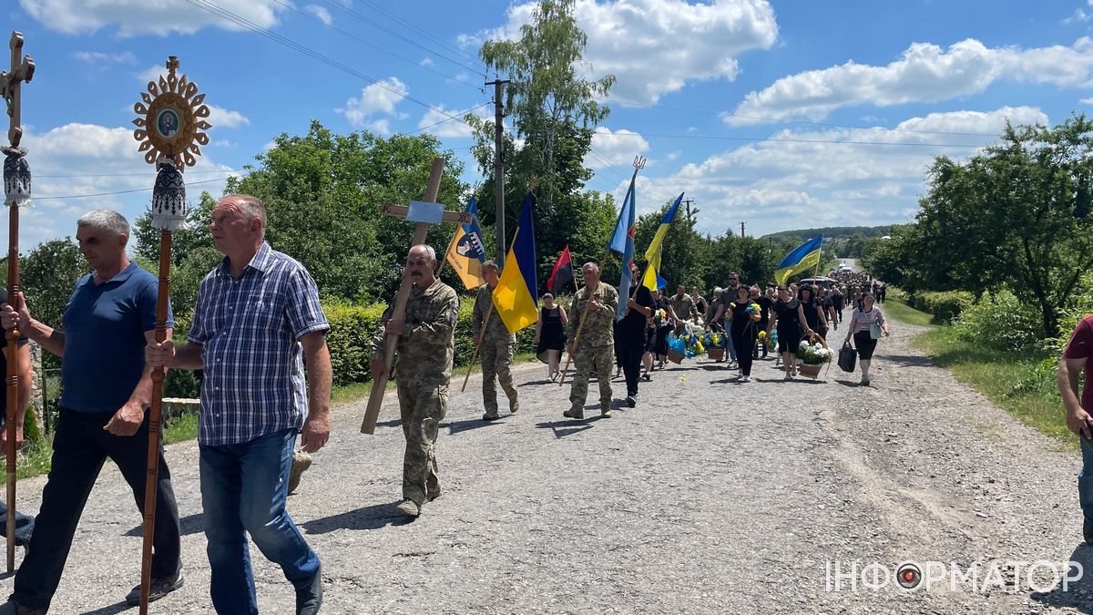 Не дочекався побачити народження донечки... Історія загиблого захисника Віталія Черкаса 6