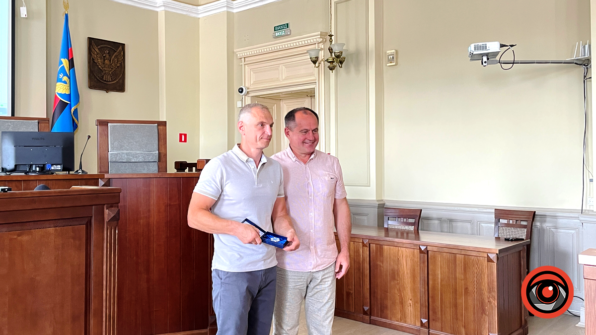 У Коломиї нагородили військовослужбовця Василя Бойка та волонтера Тараса Гнатишина 1