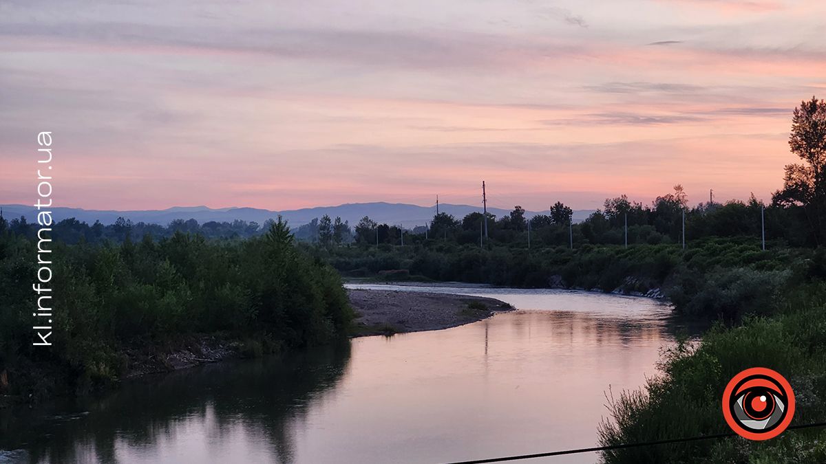 Природні ліки від втоми і тривоги: медитуємо на надвечір'я понад Прутом