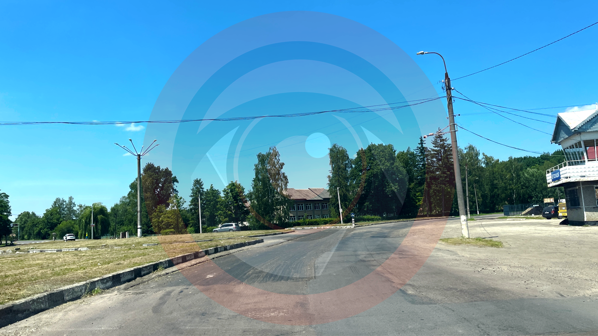 У Шепарівцях проводять ямковий ремонт кільцевої розв'язки 2