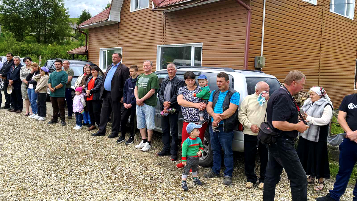 На Верховинщині під час відкриття оглядового майданчику на ставку зібрали понад 25 тис. грн для армії 2