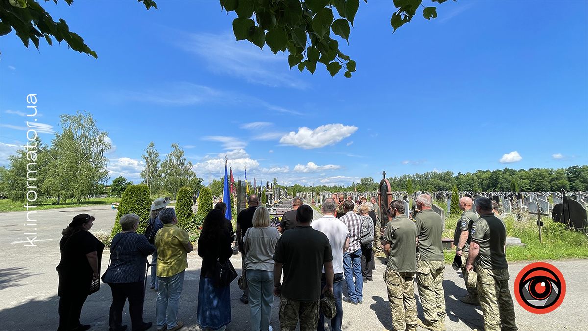 Незабуті: 10 років тому при виконанні загинув Герой України Тарас Сенюк 4