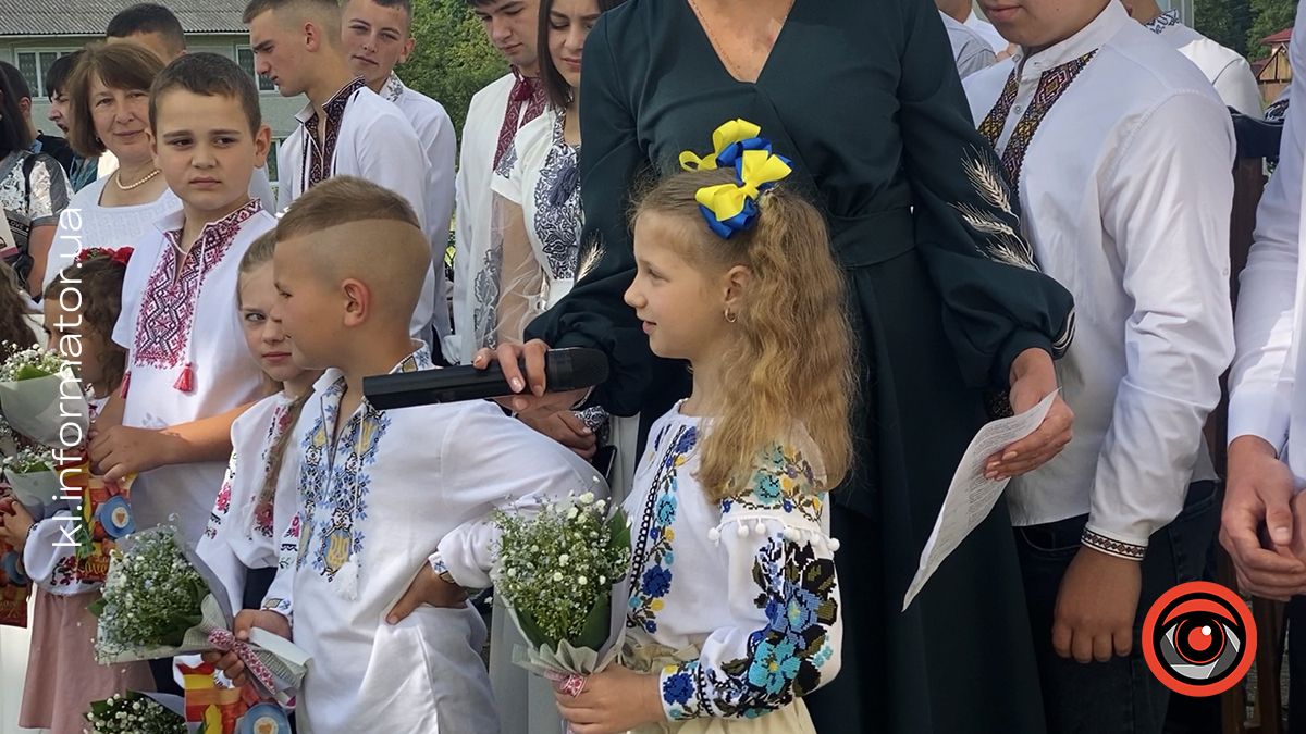 У Яблунівському ліцеї випускники придбали дрон для захисників 1