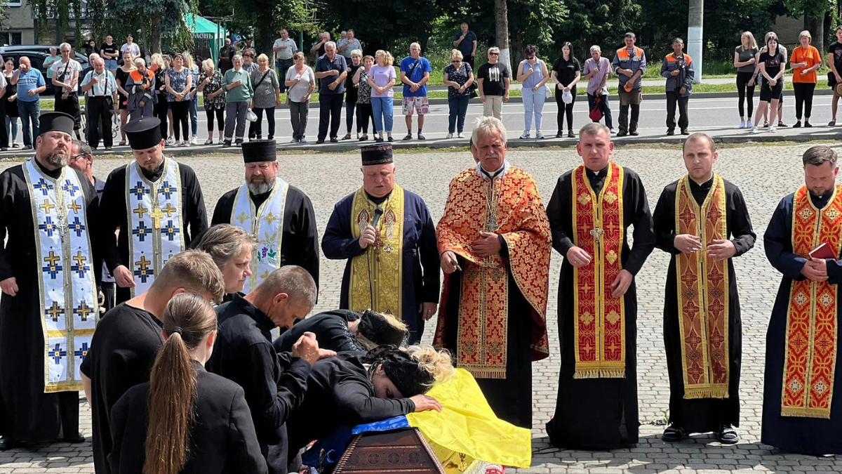 Отинія зустріла загиблого Героя Василя Панчака 2