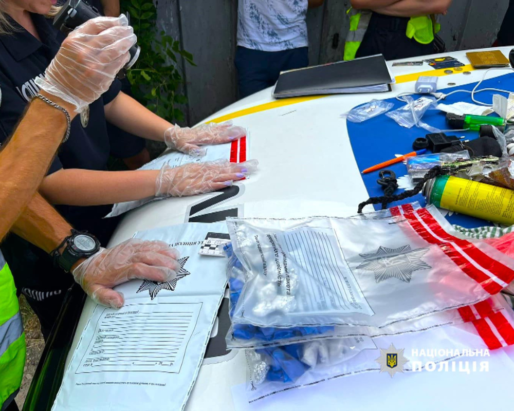 В Коломиї затримали мешканця Буковини, який розповсюджував наркотики 2