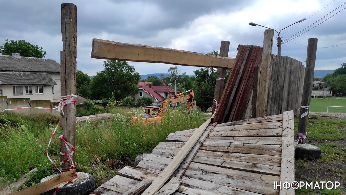 Наразі ні тиру, ні укриття: ситуація у ліцею №1 Коломиї 1