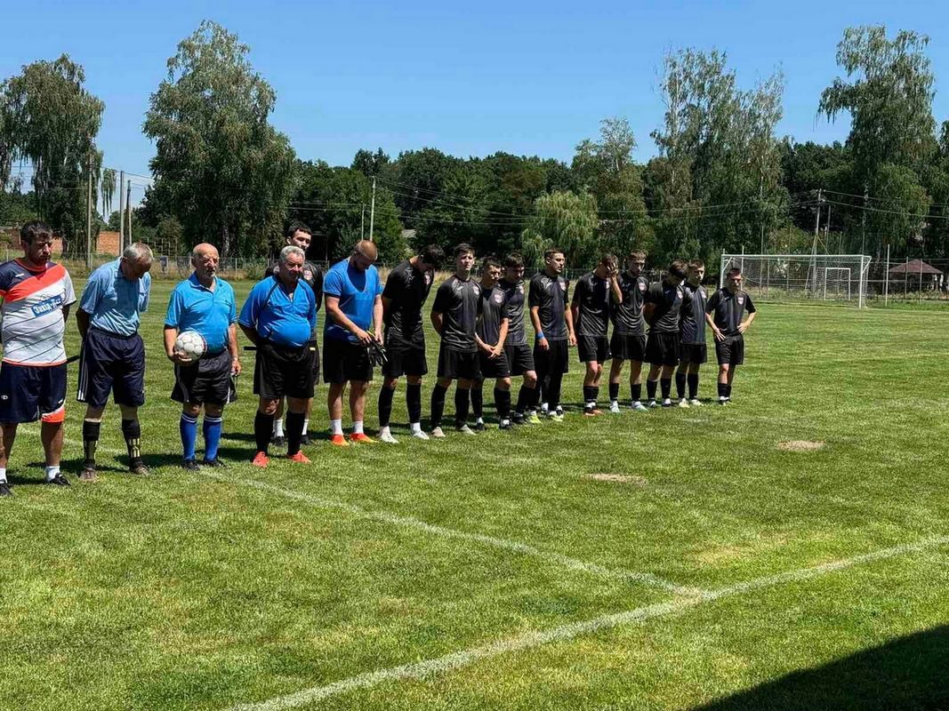 В Отинійській громаді провели футбольний матч памʼяті Героя-земляка Петра Соботника 2