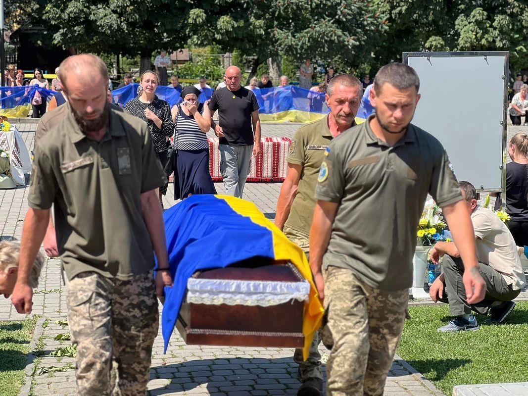 Отинійська громада попрощається із Героєм Андрієм Зайцевим 1