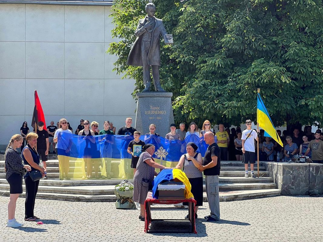 Отинійська громада попрощається із Героєм Андрієм Зайцевим 2