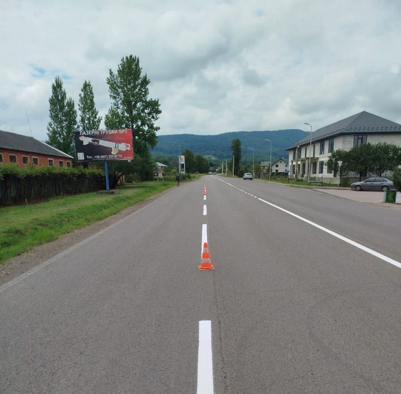 На дорогах Косівщини та Надвірнянщини проводять ремонтні роботи: де та які 4