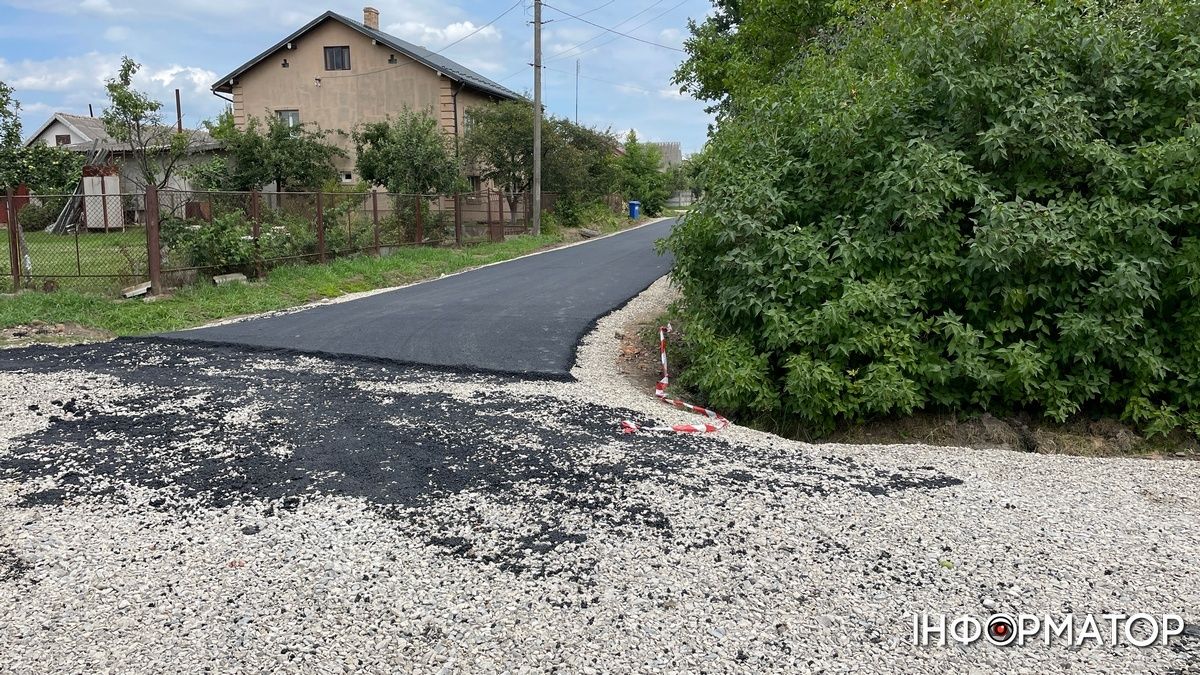 Ремонт доріг у приватному секторі в Коломиї оминув кілька будинків сімей захисників | ВІДЕО 2