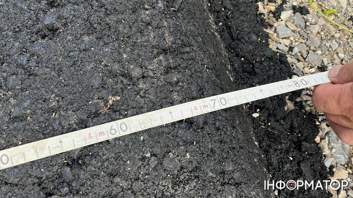 Ходити по "обочині" пропонує головний комунальник Коломиї: капремонт вул. Едельвейсів не враховує безпеку пішоходів 4