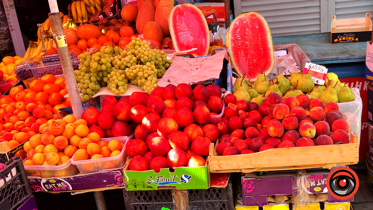 Скільки коштують кавун та диня на ринку в Коломиї на екваторі літа 1