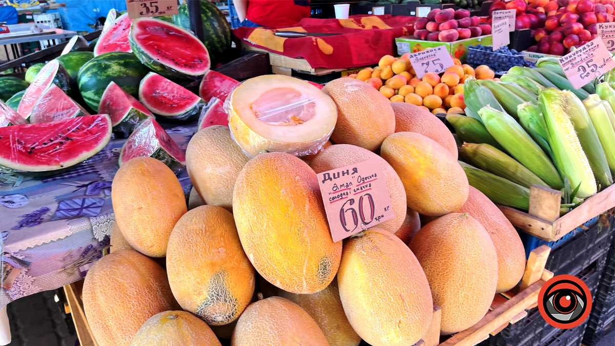 Скільки коштують кавун та диня на ринку в Коломиї на екваторі літа 2