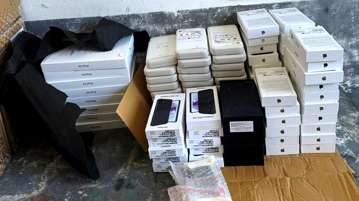 Техніки "Apple" на понад 1,5 млн грн намагалися незаконно ввезти в Україну