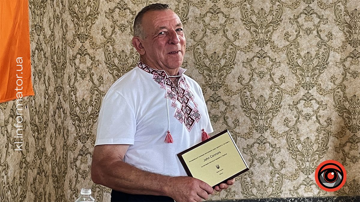 Свідчення очевидців трагедії Маріуполя ірландець привіз до Коломиї 1