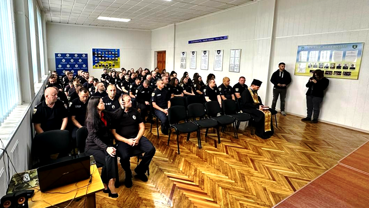 У Коломиї до 9-ї річниці заснування Нацполіції відзначили кращих поліцейських 1