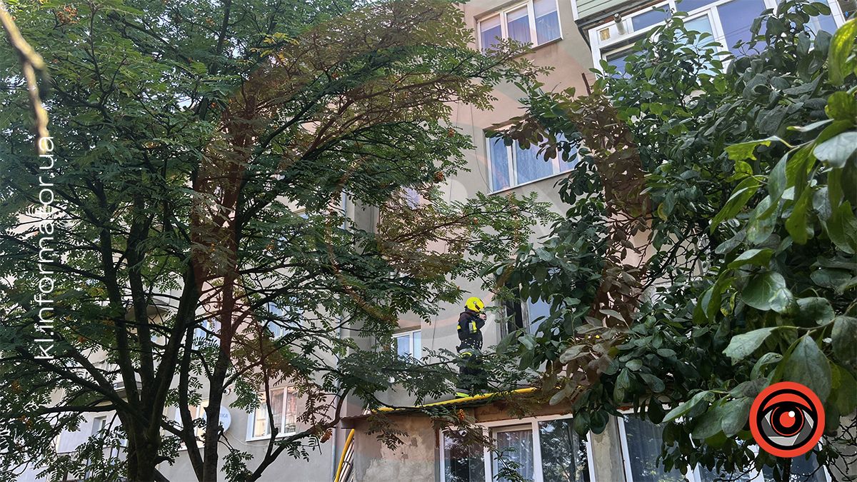 На вулиці Хмельницького в Коломиї сталося задимлення в квартирі багатоповерхівки 6