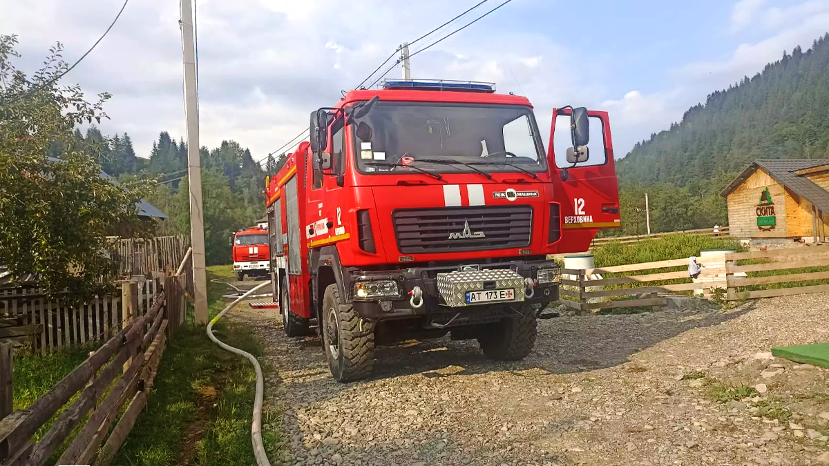 18 липня рятувальники приборкали пожежі у Микуличині, Надвірній, Івано-Франківську та на Верховинщині 1