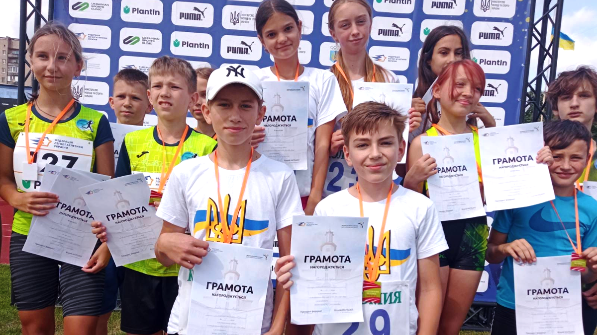 Ще золото! Коломийські спортсмени здобули перемоги на Чемпіонаті України з легкої атлетики серед юніорів 1