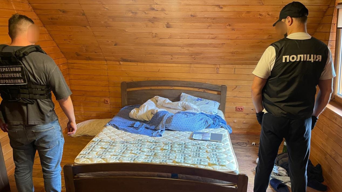 Закарпатські "бізнесмени" нелегально переправляли чоловіків до Румунії 1