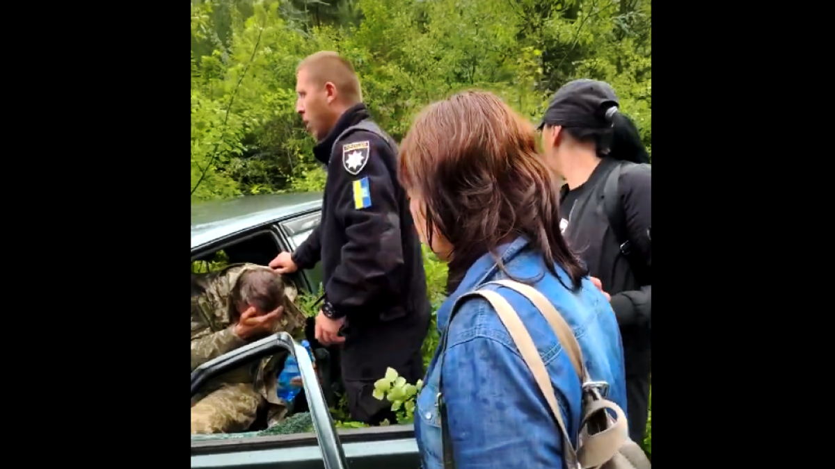 Через конфлікт у Ворохті поліція розпочала два кримінальних провадження
