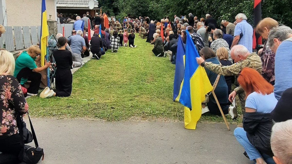 В Яремче попрощались з Героєм Юрієм Настасюком 1