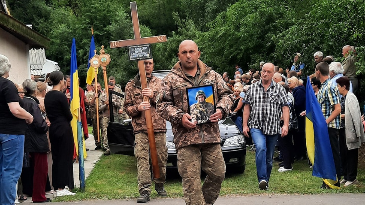 В Яремче попрощались з Героєм Юрієм Настасюком 2