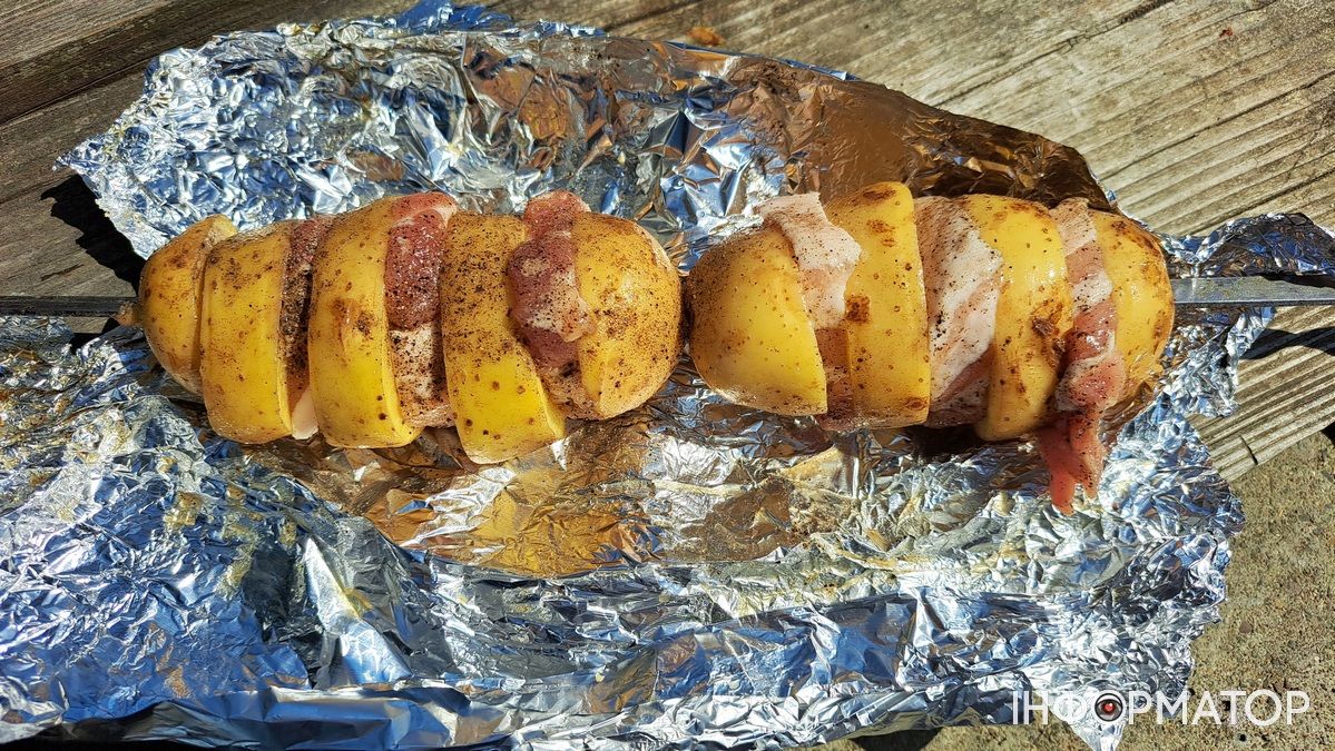 Рецепт картоплі з беконом на шампурі | Простіше простого 2