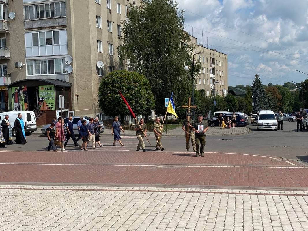 У Городенці зустріли скорботний кортеж Героя Романа Дурди 6
