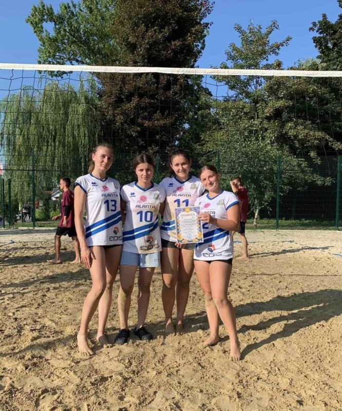 В Коломиї пройшов традиційний турнір з паркового волейболу 3