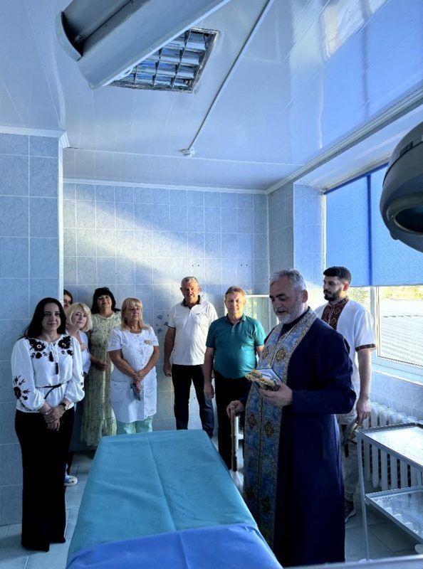 У Косівській ЦРЛ відкрили оновлений пологовий зал та операційну 1