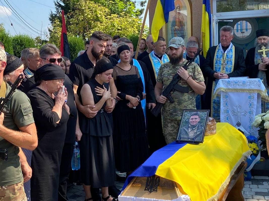 Городенка зустріла полеглого Героя Олександра Поповича 6