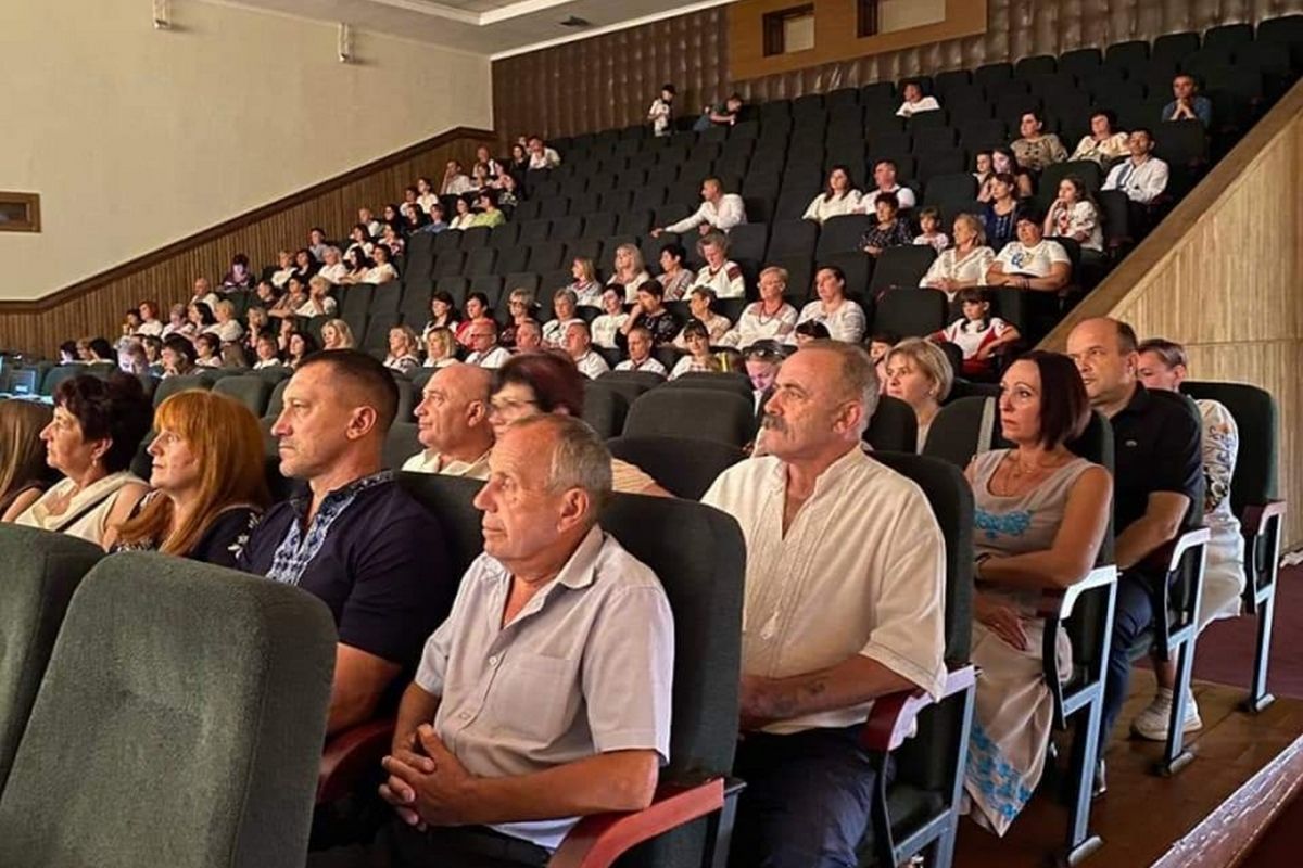 Посмертні нагороди Героям та патріотичний концерт: як Городенка відзначила День Незалежності | ФОТО 15