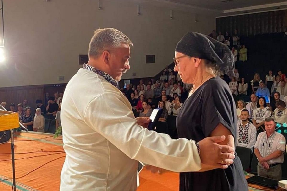 Посмертні нагороди Героям та патріотичний концерт: як Городенка відзначила День Незалежності | ФОТО 8